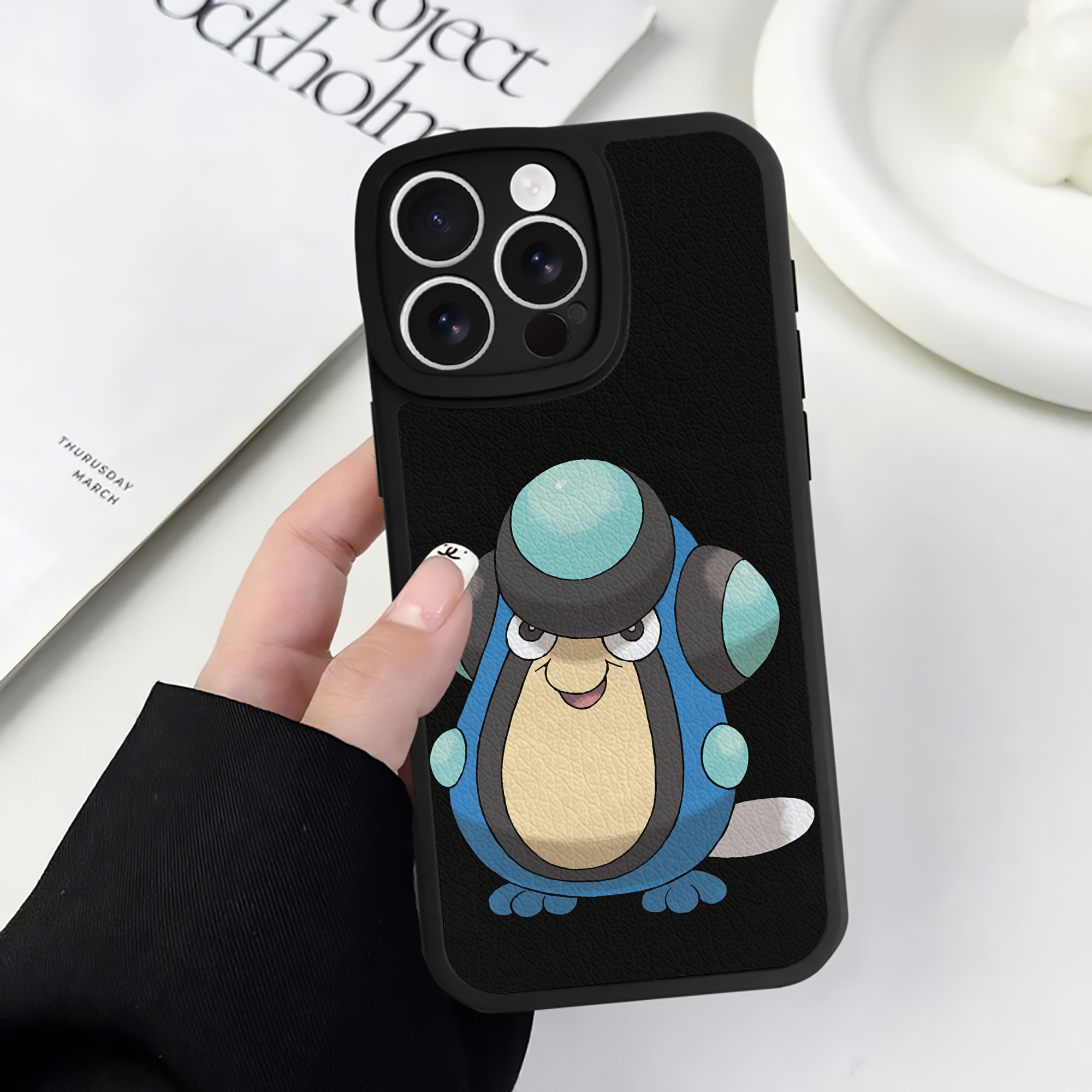 （画像用） ポケットモンスター Pokémon 【iPhone 16シリーズ対応】シリコンスマホケース（レザー調） 材質：シリコン
